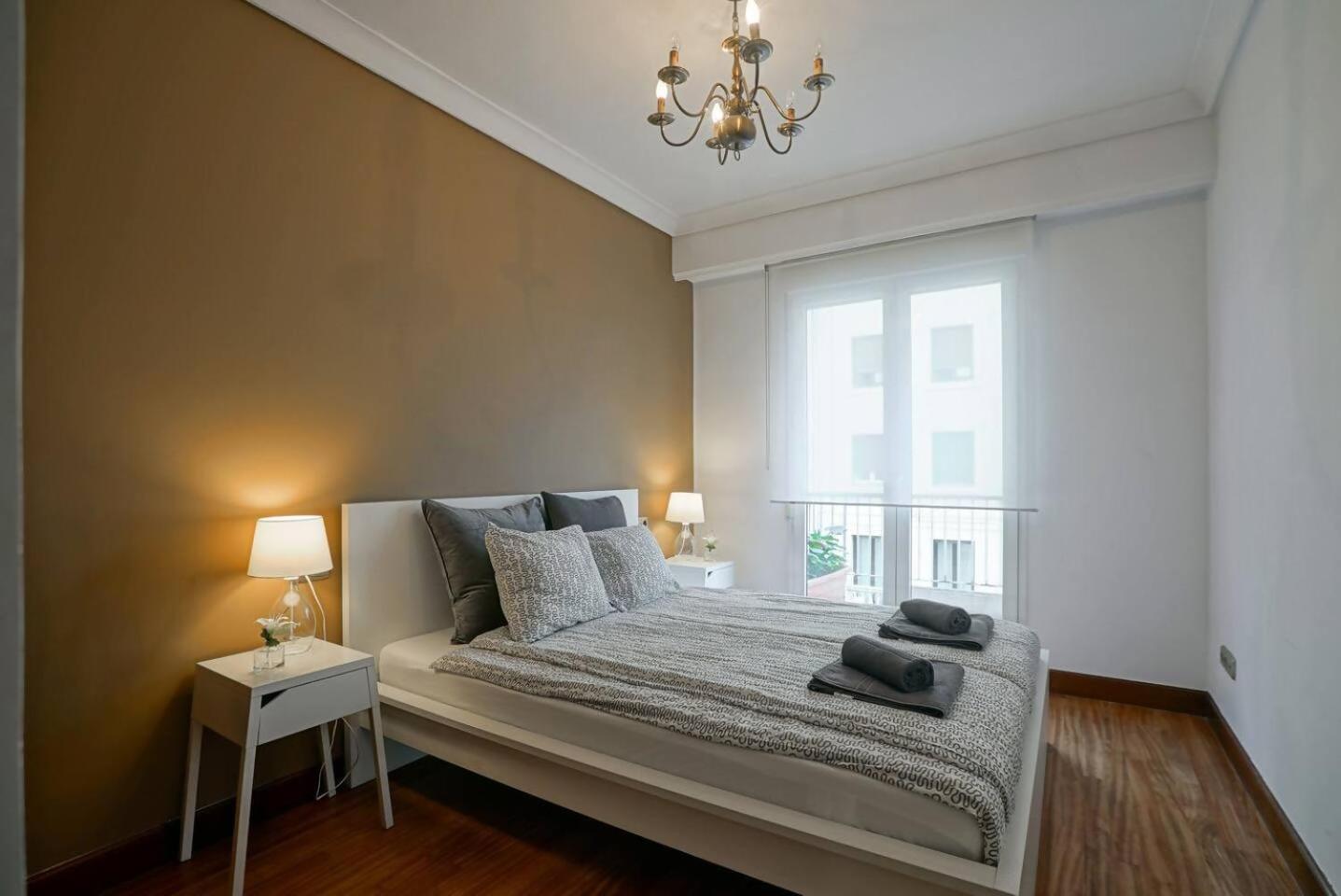 Amplio Apartamento En Gros Con Parking Privado San Sebastián Esterno foto