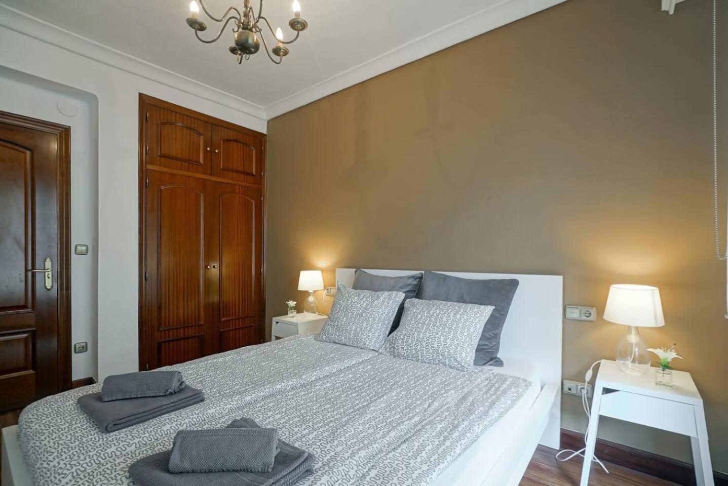 Amplio Apartamento En Gros Con Parking Privado San Sebastián Esterno foto