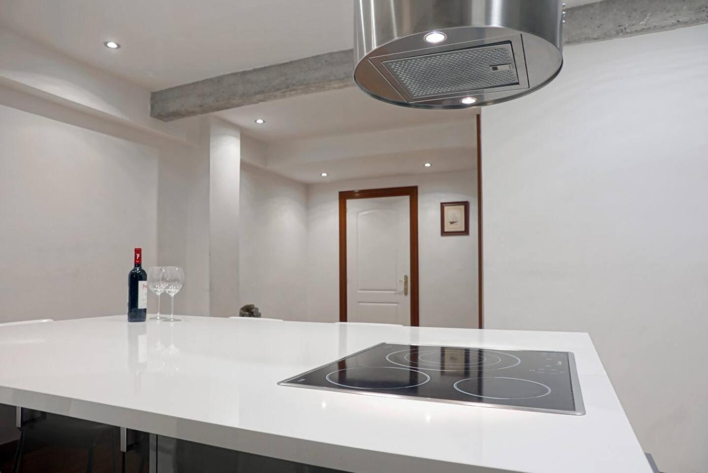 Amplio Apartamento En Gros Con Parking Privado San Sebastián Esterno foto