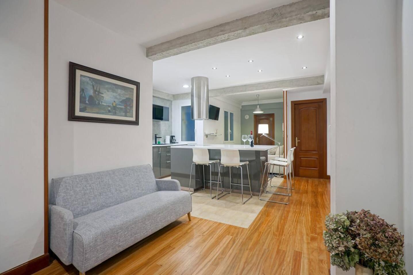 Amplio Apartamento En Gros Con Parking Privado San Sebastián Esterno foto